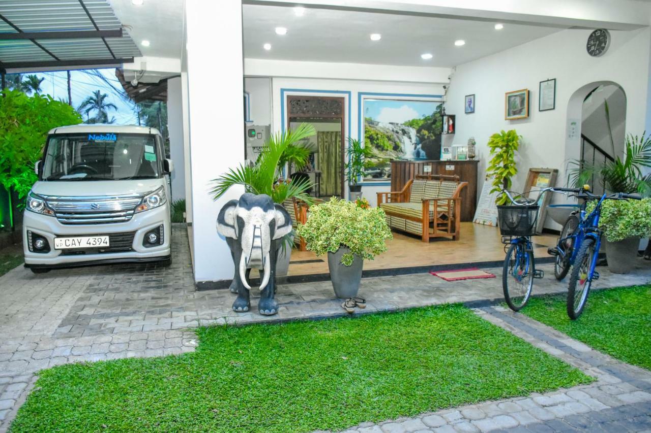 Nebula Residence Negombo Exteriör bild